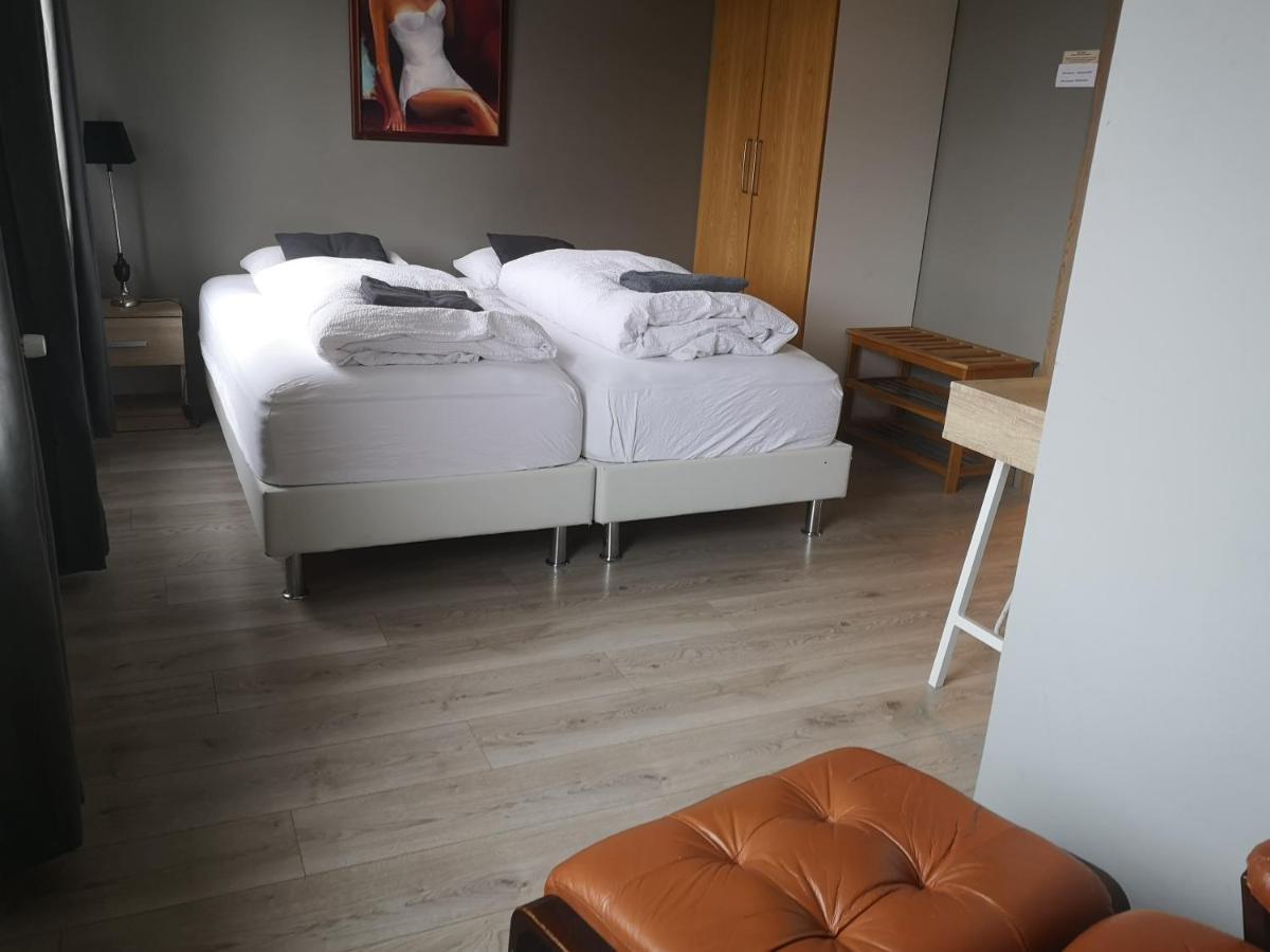 Acco Town Square Apartments Akureyri Esterno foto